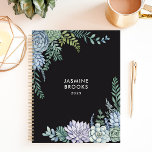 Succulent Garden 2025 Custom Name Planner<br><div class="desc">Cultiveer je dromen en ambities met deze elegante planner. Versierd met een waterverf sappige tuin, nodigt deze planner u uit om uw plannen te koesteren en ze het hele jaar door te zien bloeien. Stel je voor dat je je gedachten en afspraken noteert te midden van deze rustige oase. Personaliseer...</div>