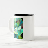 Succulente blauwe en groene woestijnkunst in de wa tweekleurige koffiemok (Voorkant links)