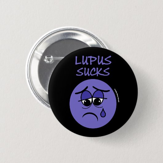 SUCKS...Lupus Ronde Button 5,7 Cm (Voorkant /achterkant)
