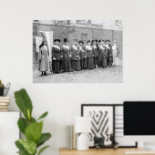 Suffragette pickets: 1917 poster (Thuiskantoor)