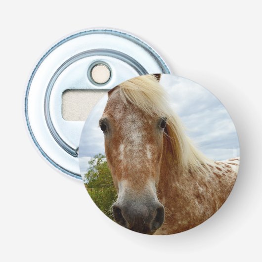 Sugar's Stride: De genade van de Appaloosa Button Flesopener (Voorkant)