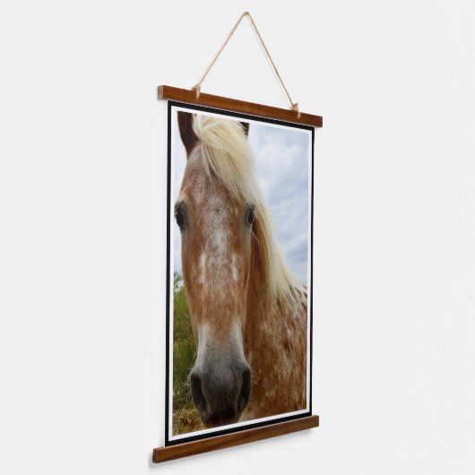 Sugar's Stride: De genade van de Appaloosa Hangend Wandkleed (Gebogen)