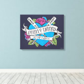 Suicide Squad | Harley Quinn's Tattoo Parlor Heart Canvas Afdruk (Insitu (Houten vloer))