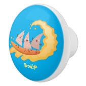 Suikernachos-maïschips surfende cartoon keramische knop (Rechts)