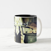 Suikersap met mannetje met Natuur Emmer Tweekleurige Koffiemok (Voorkant rechts)