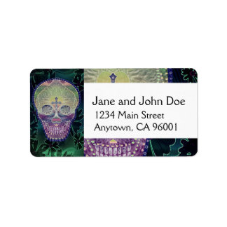 Suikerschedel met regenboogkleuren, harten etiket