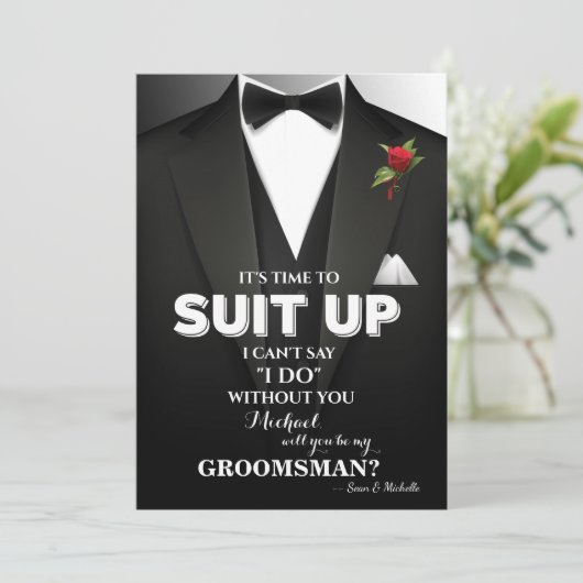 Suit omhoog Groomsman Tuxedo Uitnodiging (Staand voorkant)