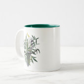 Sulphur-Crested Cockatoo in Tree Illustration Tweekleurige Koffiemok (Voorkant links)