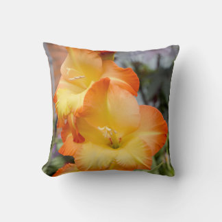 Summer Bloom Artistic Flower Cushion Kussen