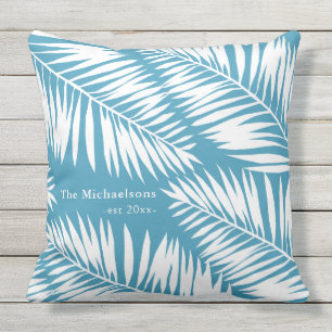 Summer Blue en White Palms met naam en jaar Buitenkussen
