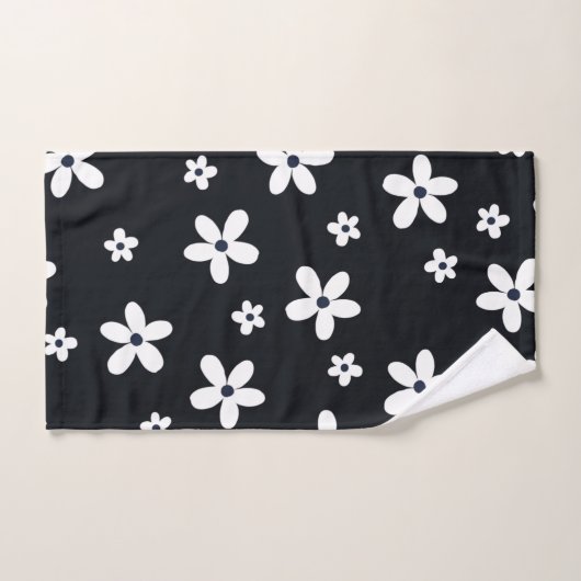 Summer Boho Black White Daisy Flowers Bad Handdoek (Handdoek)