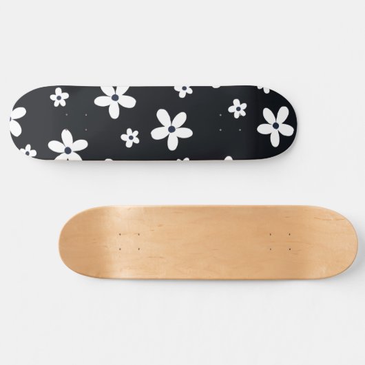 Summer Boho Black White Daisy Flowers Persoonlijk Skateboard (Horizontaal)