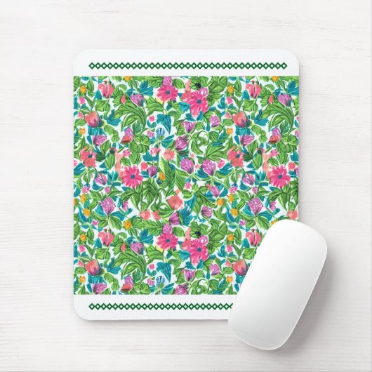 Summer bright flower garden greenery with lace muismat (Met muis)
