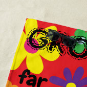 Summer Camp Beach Towel Flower Groovy Beer Strandlaken (In situ)