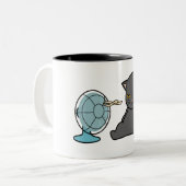 summer cats design infront of fan | dogs design tweekleurige koffiemok (Voorkant links)