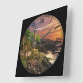 Summer Cottage en Lighthouse Fine Art Vierkante Klok (Hoek)