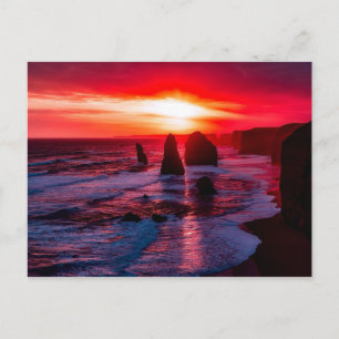 Summer Crimson Sunset Sky Vibrant Rocky Beach Briefkaart