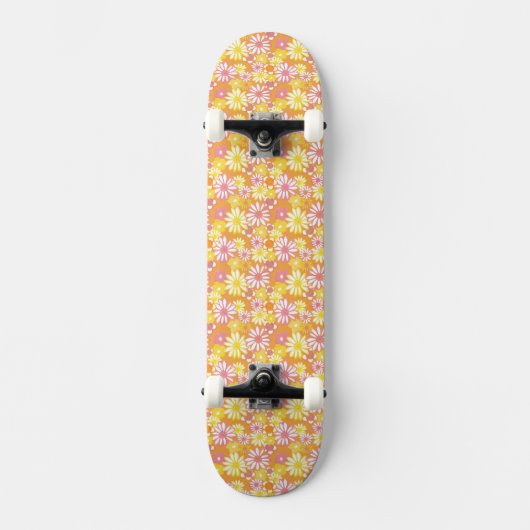Summer Daisies Skateboard (Voorkant)