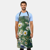 Summer flower pattern in meadow with blue an schort (Gedragen)