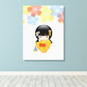 Summer Kokeshi Doll - Yellow Kimono Geisha Girl Canvas Afdruk (Insitu (Houten vloer))
