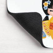 Summer Kokeshi Doll - Yellow Kimono Geisha Girl Muismat (Hoek)