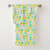 Summer Lemon Pattern in Cream Bad Handdoek (Insitu)