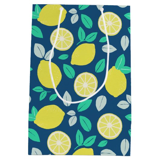 Summer Lemon Pattern in Navy Blue Medium Cadeauzakje (Achterkant)