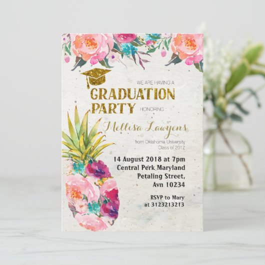 Summer Pineapple Graduation Party Uitnodiging (Staand voorkant)