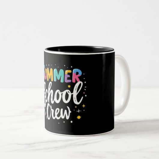 Summer School Crew Mug – Fun Teacher&Student Gift Tweekleurige Koffiemok (Voorkant rechts)