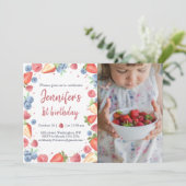 Summer Sweet Berry Baby Girl Birthday Invitation Kaart (Staand voorkant)