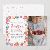 Summer Sweet Berry Baby Girl Birthday Invitation Kaart (Voorkant / Achterkant)