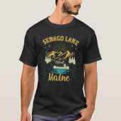 Summer Vacation Retro Mountain Maine Sebago Lake T-shirt (Voorkant)