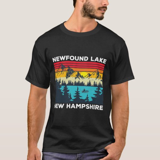 Summer Vacation Vist  Retro Newfound Lak T-shirt (Voorkant)