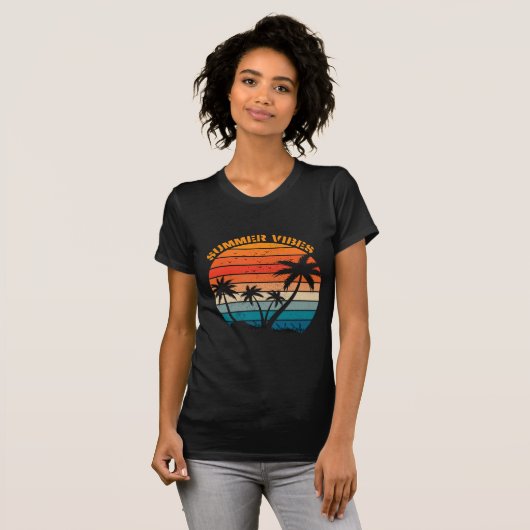 Summer Vibes Retro Sunset Beach T-shirt (Voorkant volledig)