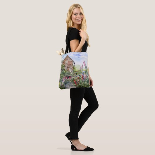 Summer Wildflower English Garden in York Tote Bag (Op model)