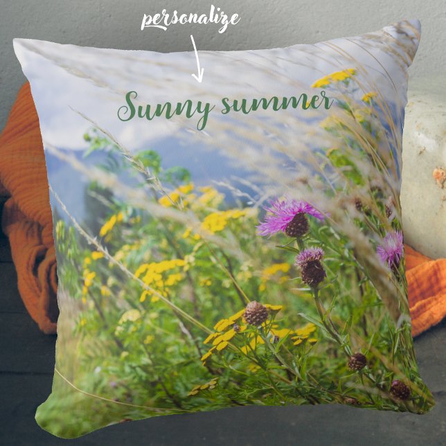 Summer Wildflower Meadow Kussen (Creator heeft geüpload)
