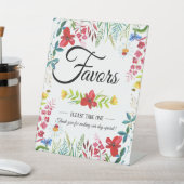 Summer Wildflower Wedding Favors Reclamebord Met Voetstuk (Insitu)