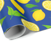 Summer Yellow Lemons en Green Leaves Royal Blue Cadeaupapier (Rol Hoek)