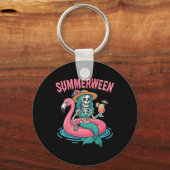 Summerween Mermaid Skeleton Beach Flamingo Hallowe Sleutelhanger (Voorkant)