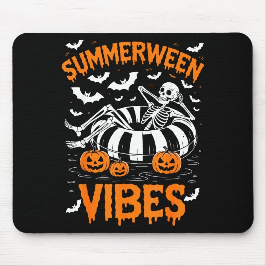 Summerween sfeer skelet drijvend in zwembad pompoe muismat (Voorkant)