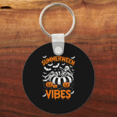 Summerween sfeer skelet drijvend in zwembad pompoe sleutelhanger (Voorkant)