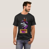 Summerween Vibes Skeleton Riding a Shark T-shirt (Voorkant volledig)