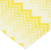 Summery Yellow Gradient Chevron Zigzag Pattern Korte Tafelloper (Hoek)