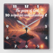 Summit Serenity: Man met uitzicht op het bergmeer Vierkante Klok (Voorkant)