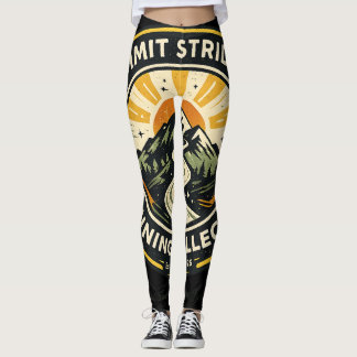 Summit Striders Vintage Trail Running Badge T-shir Leggings