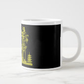 Sumo Wrestler Grote Koffiekop (Rechts)