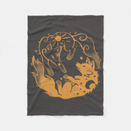 Sun and Moon Golden Wolves Fleece Deken