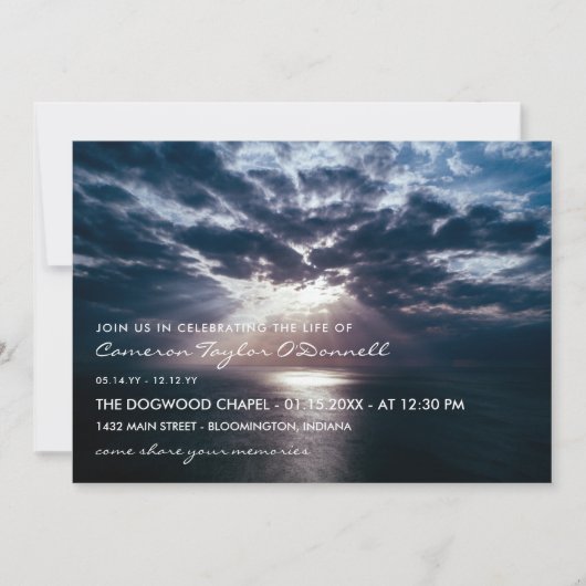 Sun Breaking Through Clouds Life Memorial Kaart (Voorkant)