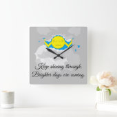 Sun die door Storm wolken duwt: Vierkante Klok (Huis)