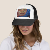 Sun en Moon Face Graffiti Trucker Pet (In situ)